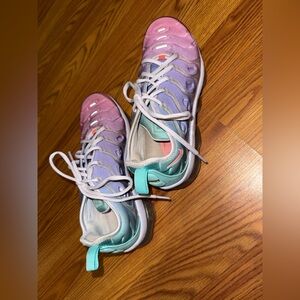 Nike Women's Air VaporMax Plus sneakers Easter size 10